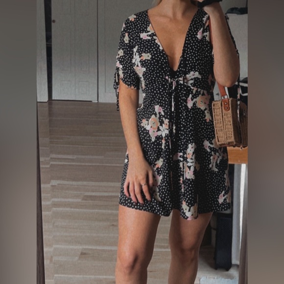 TOPSHOP | FLORAL POLKA DOT TEA TIE DRESS - Picture 2 of 3